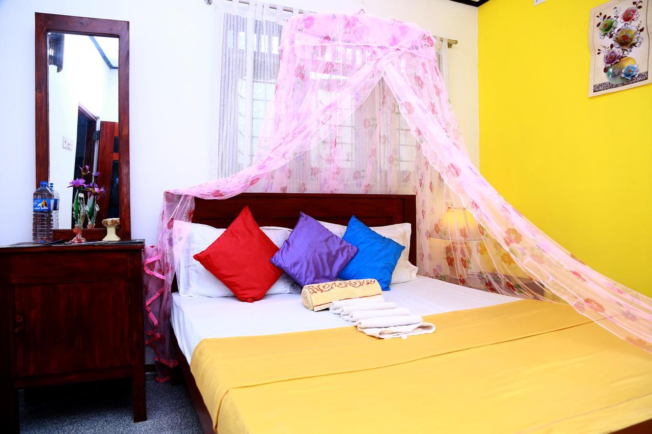 Sea Shine Beach Resort Mirissa Dış mekan fotoğraf