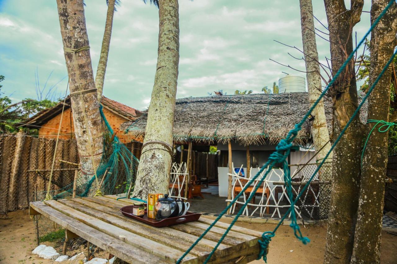 Sea Shine Beach Resort Mirissa Dış mekan fotoğraf